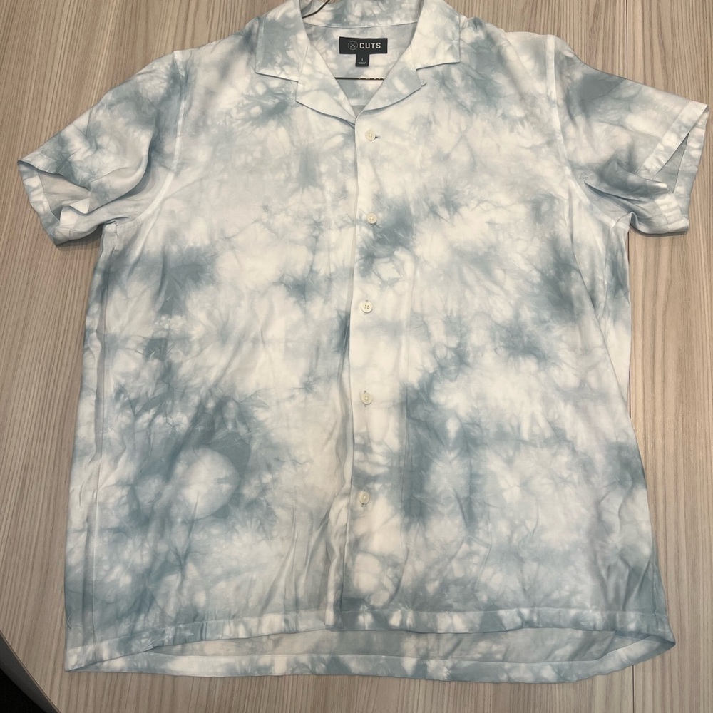 Cuts Sky Wash Blue Buttondown Shirt